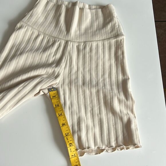 NWOT Aerie Offline OG Biker Shorts - Picture 6 of 7